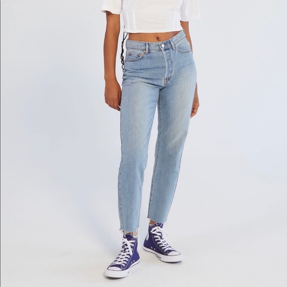 BDG Urban Outfitters High-Waisted Slim Straight Jean - Light Wash - Picture 1 of 6